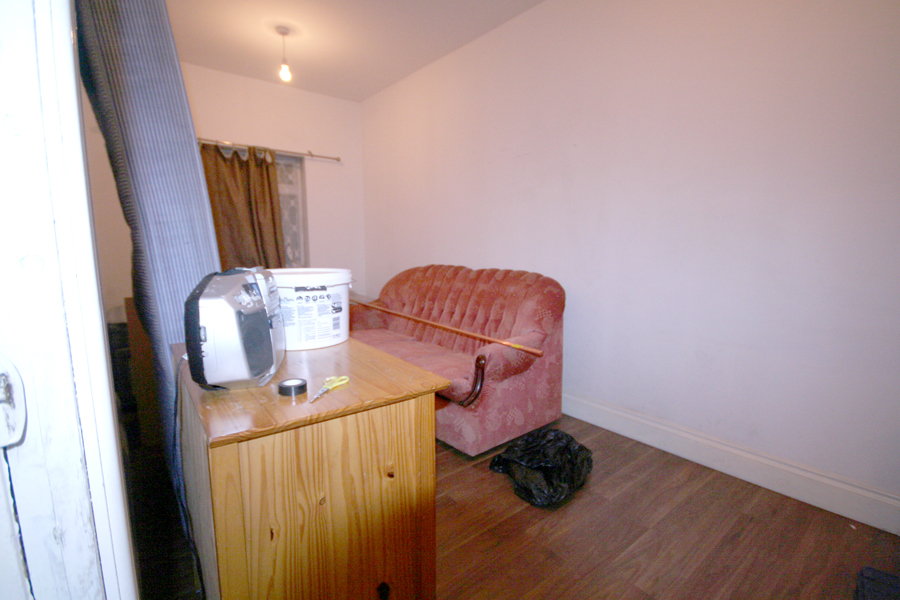 Picture 4